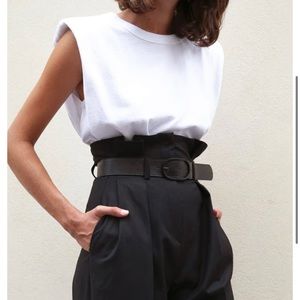 The Frankie shop padded shoulder muscle tee. Olive green in color. Size small.